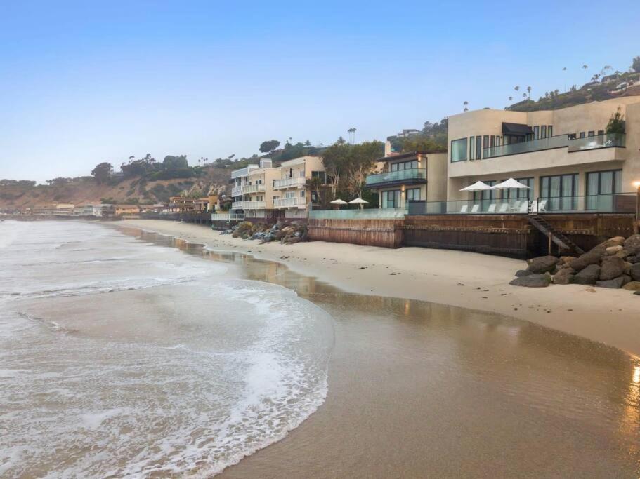 Malibu Sand Carbon Beach Suites Экстерьер фото